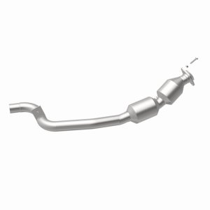 Land Rover Range Rover Sport Catalytic Converter - Underbody - Magnaflow - Direct-Fit OEM Grade, Federal/EPA Compliant, Stainless Steel - `14-`19