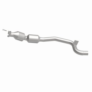 Land Rover Range Rover Sport Catalytic Converter - Underbody - Magnaflow - Direct-Fit OEM Grade, Federal/EPA Compliant, Stainless Steel - `14-`19