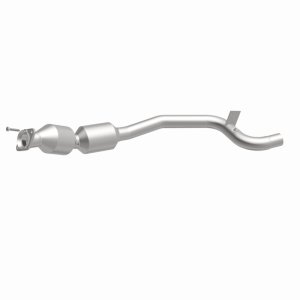 Land Rover Range Rover Sport Catalytic Converter - Underbody - Magnaflow - Direct-Fit OEM Grade, Federal/EPA Compliant, Stainless Steel - `14-`19