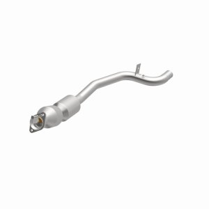 Land Rover Range Rover Sport Catalytic Converter - Underbody - Magnaflow - Direct-Fit OEM Grade, Federal/EPA Compliant, Stainless Steel - `14-`19