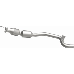 Land Rover Range Rover Sport Catalytic Converter - Underbody - Magnaflow - Direct-Fit OEM Grade, Federal/EPA Compliant, Stainless Steel - `14-`19