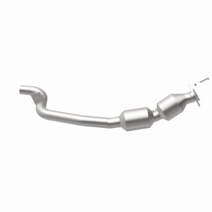 Land Rover Range Rover Sport Catalytic Converter - Underbody - Magnaflow - Direct-Fit OEM Grade, Federal/EPA Compliant, Stainless Steel - `14-`19