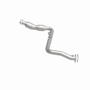 Land Rover LR4 Catalytic Converter - Underbody - Magnaflow - OEM Grade Direct-Fit, Federal/EPA Compliant, 409 Stainless Steel - `14-`16