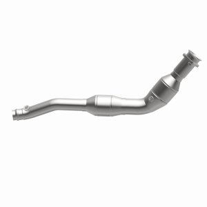 Land Rover LR4 Catalytic Converter - Underbody - Magnaflow - OEM Grade Direct-Fit, Federal/EPA Compliant - `14-`16