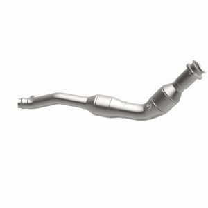 Land Rover LR4 Catalytic Converter - Underbody - Magnaflow - OEM Grade Direct-Fit, Federal/EPA Compliant - `14-`16