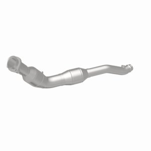 Land Rover LR4 Catalytic Converter - Underbody - Magnaflow - OEM Grade Direct-Fit, Federal/EPA Compliant - `14-`16