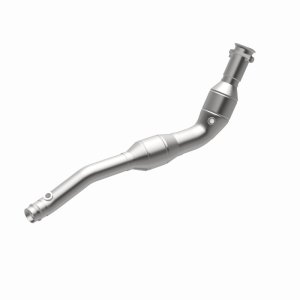 Land Rover LR4 Catalytic Converter - Underbody - Magnaflow - OEM Grade Direct-Fit, Federal/EPA Compliant - `14-`16