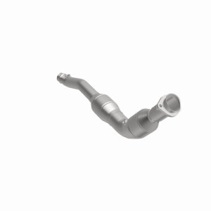 Land Rover LR4 Catalytic Converter - Underbody - Magnaflow - OEM Grade Direct-Fit, Federal/EPA Compliant - `14-`16