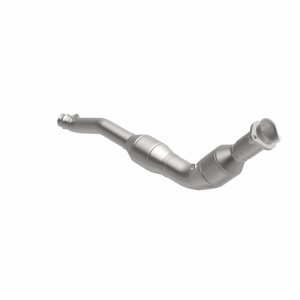 Land Rover LR4 Catalytic Converter - Underbody - Magnaflow - OEM Grade Direct-Fit, Federal/EPA Compliant - `14-`16