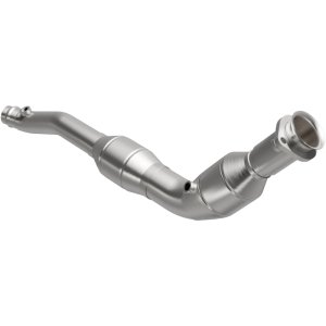 Land Rover LR4 Catalytic Converter - Underbody - Magnaflow - OEM Grade Direct-Fit, Federal/EPA Compliant - `14-`16