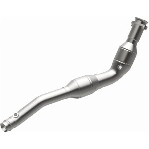 Land Rover LR4 Catalytic Converter - Underbody - Magnaflow - OEM Grade Direct-Fit, Federal/EPA Compliant - `14-`16