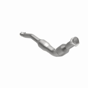 Land Rover LR4 Catalytic Converter - Underbody - Magnaflow - OEM Grade Direct-Fit, Federal/EPA Compliant - `14-`16