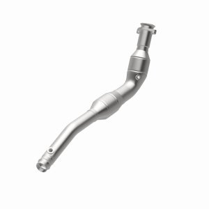 Land Rover LR4 Catalytic Converter - Underbody - Magnaflow - OEM Grade Direct-Fit, Federal/EPA Compliant - `14-`16
