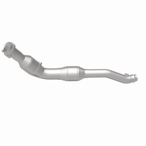Land Rover LR4 Catalytic Converter - Underbody - Magnaflow - OEM Grade Direct-Fit, Federal/EPA Compliant - `14-`16