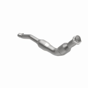 Land Rover LR4 Catalytic Converter - Underbody - Magnaflow - OEM Grade Direct-Fit, Federal/EPA Compliant - `14-`16