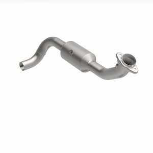 Ford F-150 Catalytic Converter - Underbody - Magnaflow - OEM Grade Direct-Fit - `07-`08