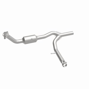 Ford F-150 Catalytic Converter - Underbody - Magnaflow - OEM Grade Direct-Fit - `07-`08
