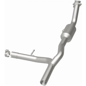 Ford F-150 Catalytic Converter - Underbody - Magnaflow - OEM Grade Direct-Fit - `07-`08