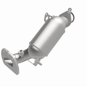 Toyota Highlander Catalytic Converter - Magnaflow - Direct Fit, OEM Grade, Manifold - `17-`19