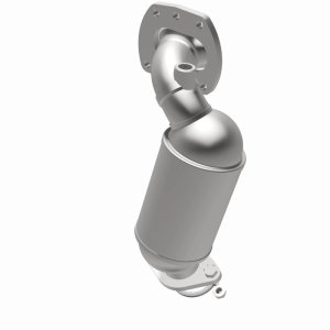 Lexus RX350 Catalytic Converter - Magnaflow - OEM Grade Direct-Fit - `16-`22