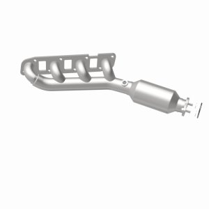 INFINITI QX80 Catalytic Converter - Magnaflow - OEM Grade Direct-Fit - `14-`16
