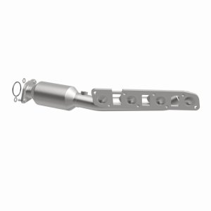 INFINITI QX80 Catalytic Converter - Magnaflow - OEM Grade Direct-Fit - `14-`16