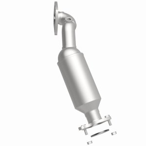 Toyota Tacoma Performance Exhaust - Magnaflow - OEM Grade Federal/EPA Compliant Direct-Fit Catalytic Converter - `16-`20