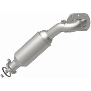 Toyota Tacoma Performance Exhaust - Magnaflow - OEM Grade Federal/EPA Compliant Direct-Fit Catalytic Converter - `16-`20