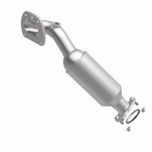 Toyota Tacoma Performance Exhaust - Magnaflow - OEM Grade Federal/EPA Compliant Direct-Fit Catalytic Converter - `16-`20