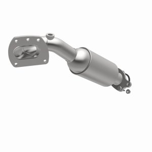 Toyota Tacoma Performance Exhaust - Magnaflow - OEM Grade Federal/EPA Compliant Direct-Fit Catalytic Converter - `16-`20