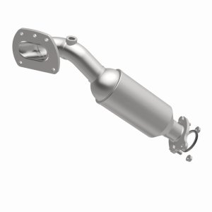 Toyota Tacoma Performance Exhaust - Magnaflow - OEM Grade Federal/EPA Compliant Direct-Fit Catalytic Converter - `16-`20