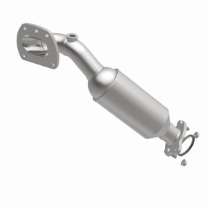 Toyota Tacoma Performance Exhaust - Magnaflow - OEM Grade Federal/EPA Compliant Direct-Fit Catalytic Converter - `16-`20