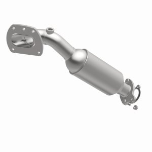 Toyota Tacoma Performance Exhaust - Magnaflow - OEM Grade Federal/EPA Compliant Direct-Fit Catalytic Converter - `16-`20