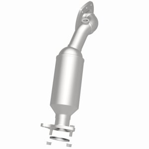 Toyota Tacoma Performance Exhaust - Magnaflow - OEM Grade Federal/EPA Compliant Direct-Fit Catalytic Converter - `16-`20