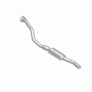 Volkswagen Passat Catalytic Converter - Magnaflow - HM Grade Direct-Fit - `98-`00