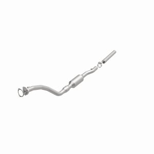 Volkswagen Passat Catalytic Converter - Magnaflow - HM Grade Federal/EPA Compliant - `98-`00