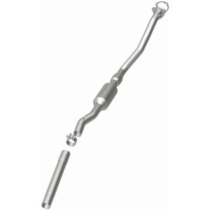 Volkswagen Passat Catalytic Converter - Magnaflow - HM Grade Federal/EPA Compliant - `98-`00