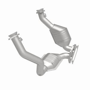 Ford Ranger Catalytic Converter - Magnaflow - OEM Grade Direct-Fit - `01-`03