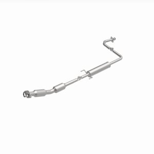 Toyota Prius Catalytic Converter - Underbody - Magnaflow - Direct Fit EPA Compliant - `04-`09