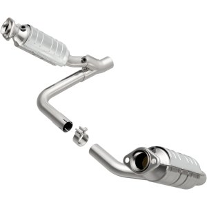 Dodge Durango Catalytic Converter - Magnaflow - Direct-Fit - `05-`08