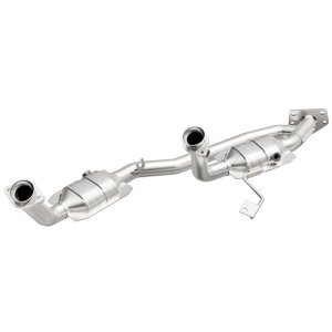 Ford Freestar Catalytic Converter - Magnaflow - HM Grade Direct-Fit - `04-`07