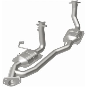 Ford Freestar Catalytic Converter - Magnaflow - HM Grade Direct-Fit - `04-`07