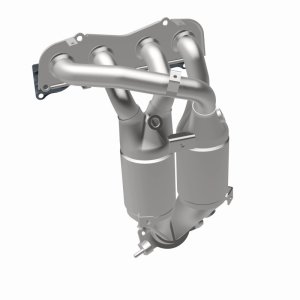 Toyota Highlander Catalytic Converter - Magnaflow - HM Grade Direct-Fit - `01-`04 Toyota Highlander Catalytic Converter - Magnaflow - HM Grade Direct-Fit - `01-`04