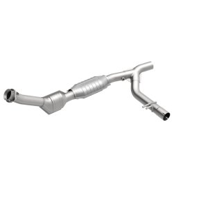 Ford F-150 Catalytic Converter - Magnaflow - HM Grade Direct-Fit - `97-`03
