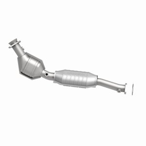Ford Crown Victoria Catalytic Converter - Magnaflow - HM Grade Direct-Fit - `95-`02