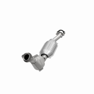 Ford Crown Victoria Catalytic Converter - Magnaflow - HM Grade Direct-Fit - `95-`02