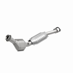 Ford Crown Victoria Catalytic Converter - Magnaflow - HM Grade Direct-Fit - `95-`02