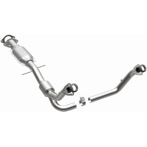 Chevrolet S-10 Catalytic Converter - Magnaflow - HM Grade Direct-Fit, Federal/EPA Compliant - `00-`04