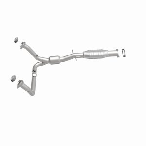GMC Sonoma Catalytic Converter - Magnaflow - HM Grade Direct-Fit, Federal/EPA Compliant - `00-`04