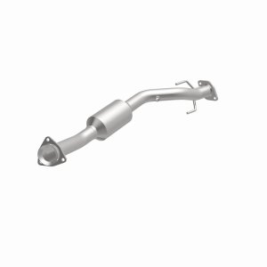 GMC Envoy Catalytic Converter - Magnaflow - HM Grade Direct-Fit - `06-`07